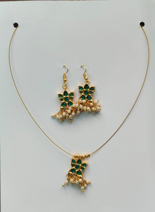 Green lotus chain with earings