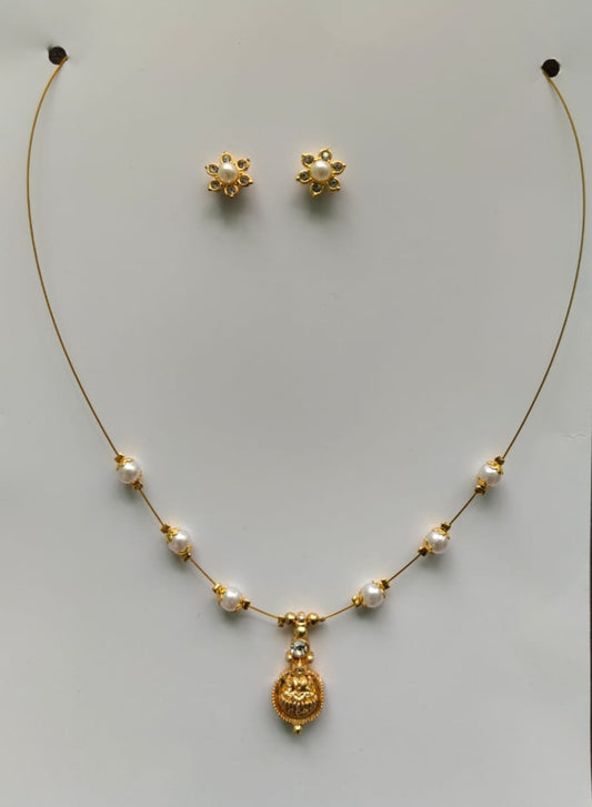 Traditional god white pearl invisible chain
